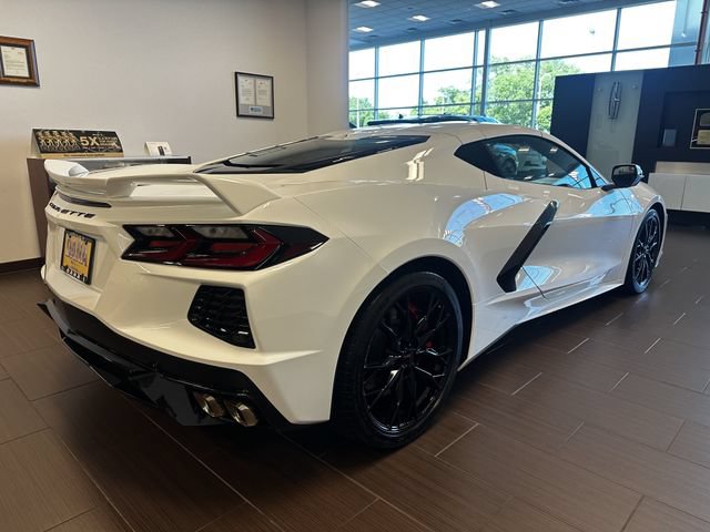 Used 2023 Chevrolet Corvette Stingray Preferred Cpe w/ Z51 Performance Package RWD image 5