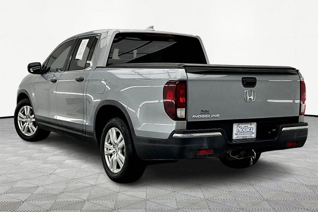 Used 2019 Honda Ridgeline RT image 2