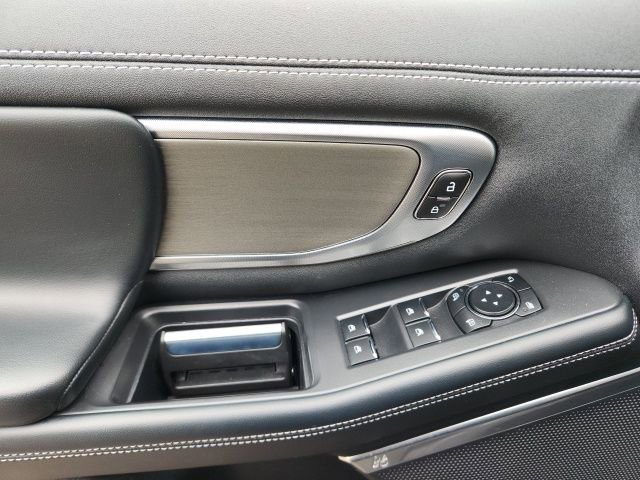 Certified 2025 Ford Expedition Max Platinum image 10