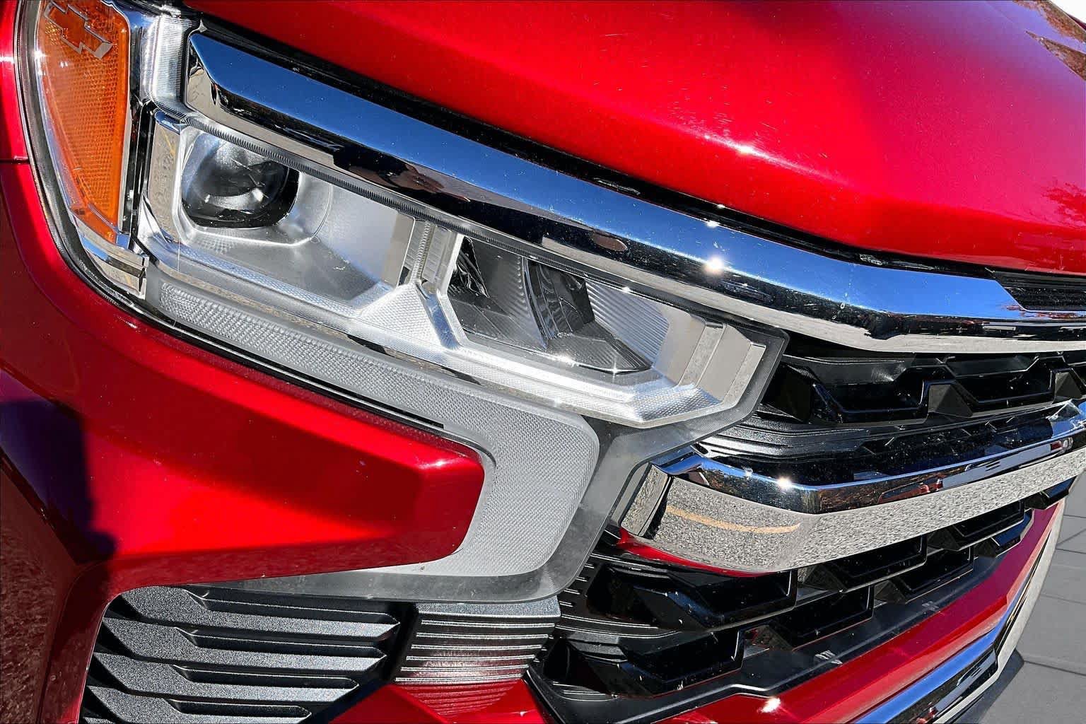 Used 2023 Chevrolet Silverado 1500 LT AWD/4WD image 27