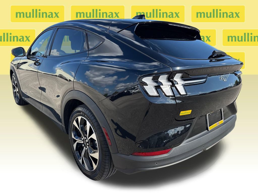 Certified 2025 Ford Mustang Mach-E Select image 9