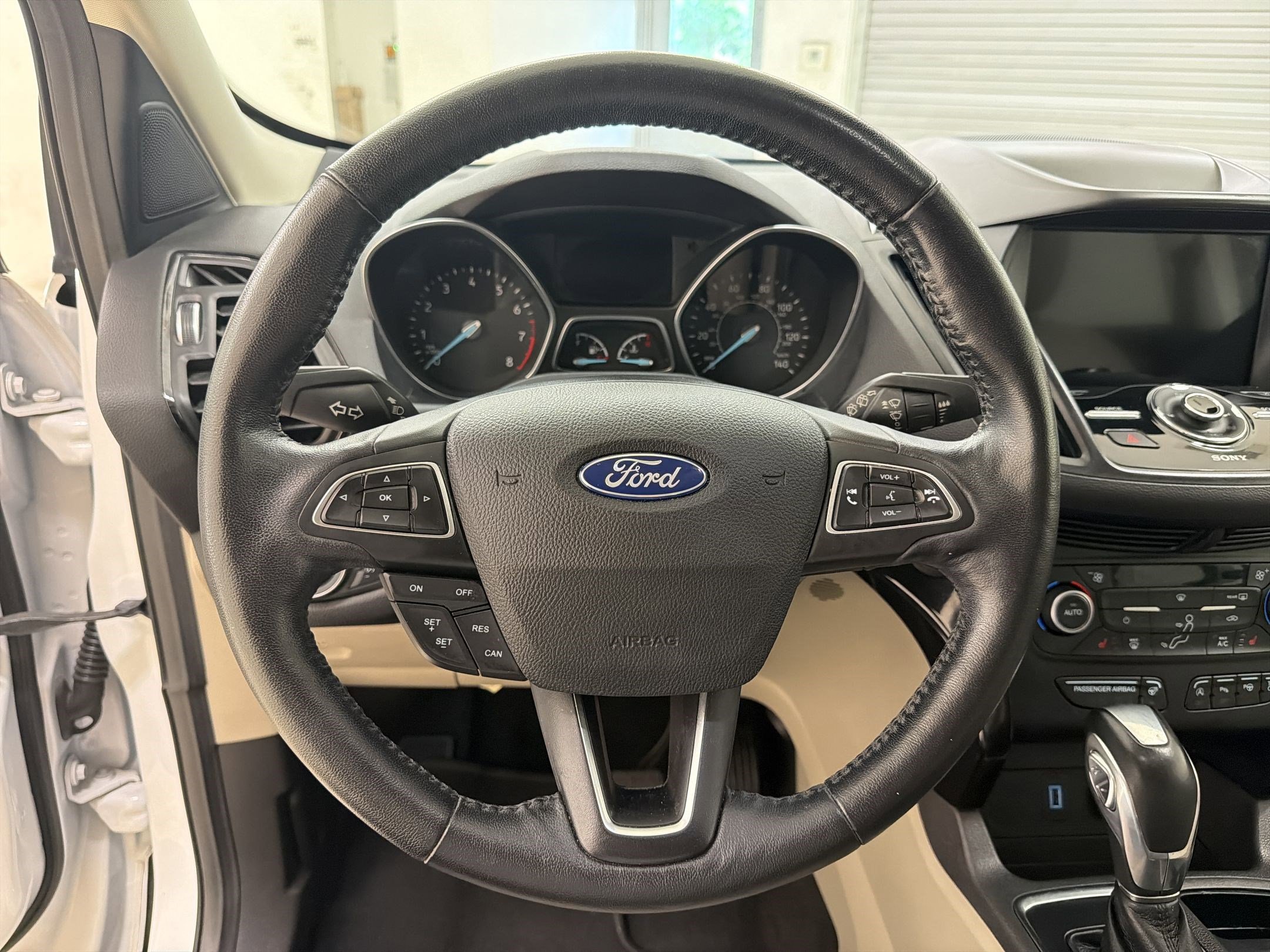 Certified 2019 Ford Escape Titanium FWD image 22