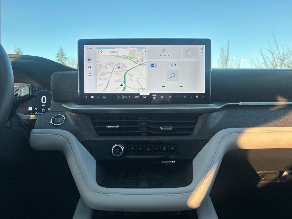 Certified 2025 Ford Explorer Platinum w/ Ultimate Package image 26