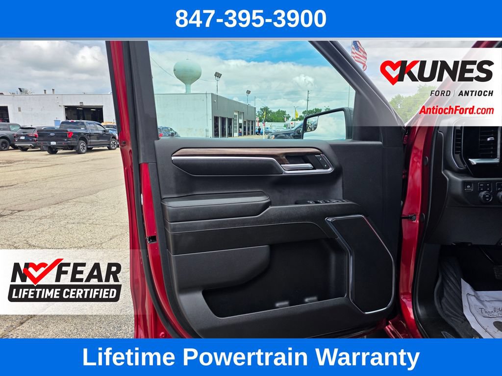 Used 2024 Chevrolet Silverado 1500 RST w/ Z71 Off-Road Package AWD/4WD image 16
