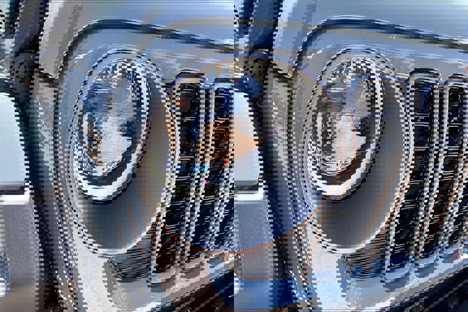 Used 2025 Jeep Gladiator Mojave AWD/4WD image 26