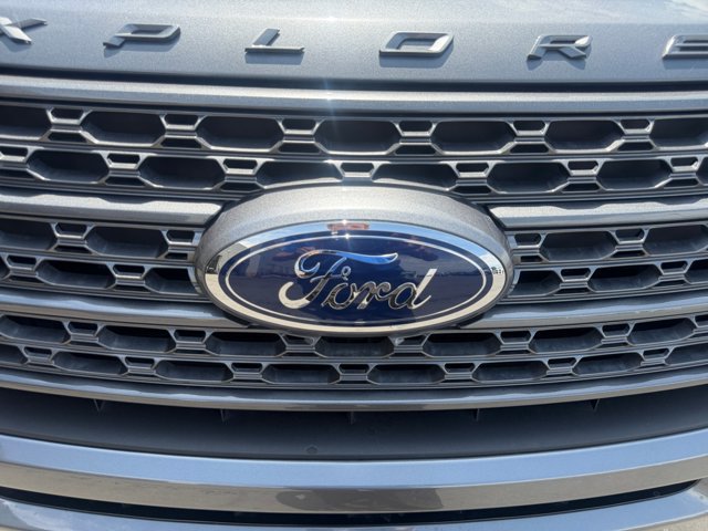 Certified 2022 Ford Explorer XLT w/ Equipment Group 202A AWD/4WD image 33