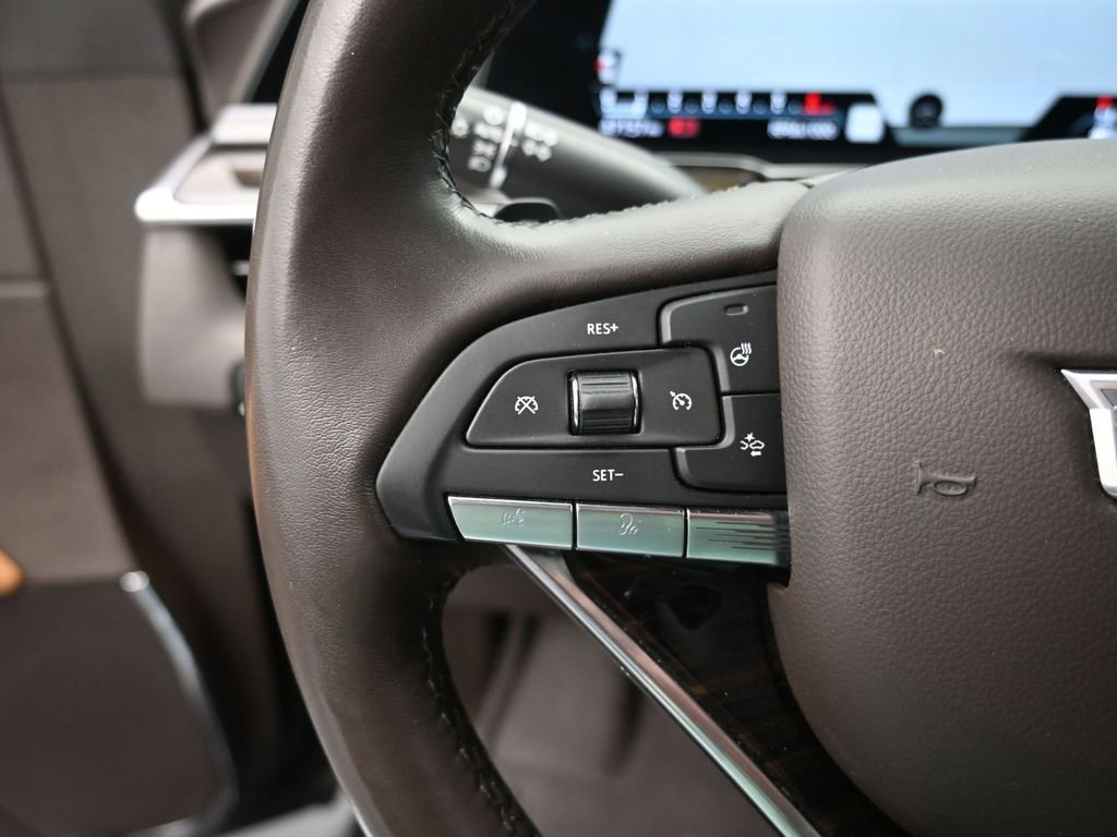 Used 2023 Cadillac Escalade ESV Premium Luxury image 30