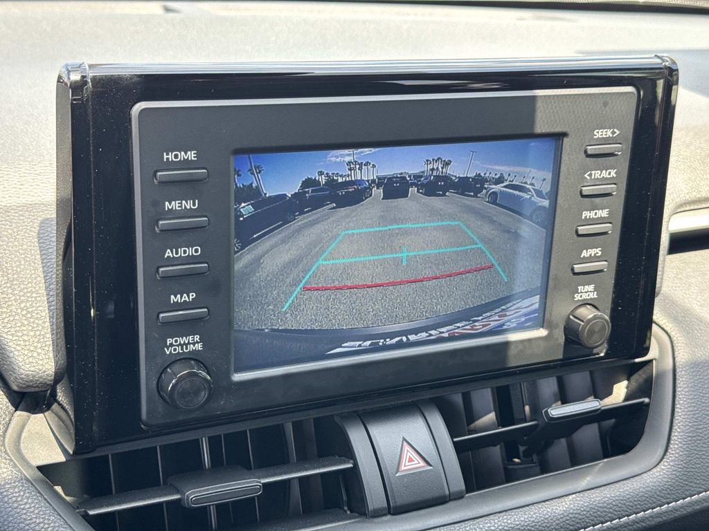 Used 2019 Toyota RAV4 XLE FWD image 16