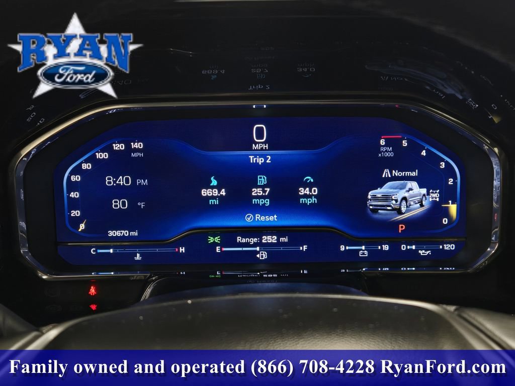 Used 2024 Chevrolet Silverado 1500 High Country w/ Technology Package image 11