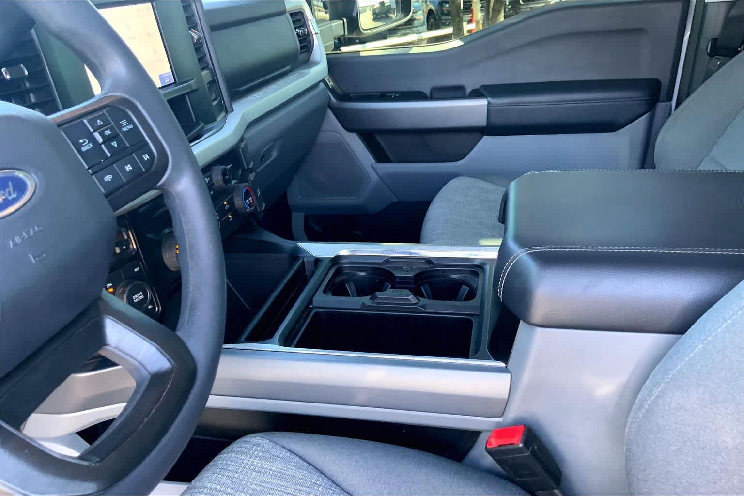 Certified 2025 Ford F250 XLT w/ 360-Degree Camera Package AWD/4WD image 17