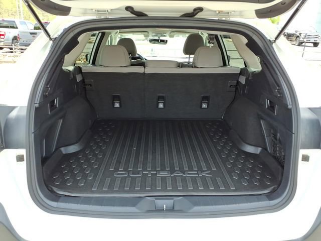 Used 2021 Subaru Outback Premium w/ Tech Package 1 AWD/4WD image 15