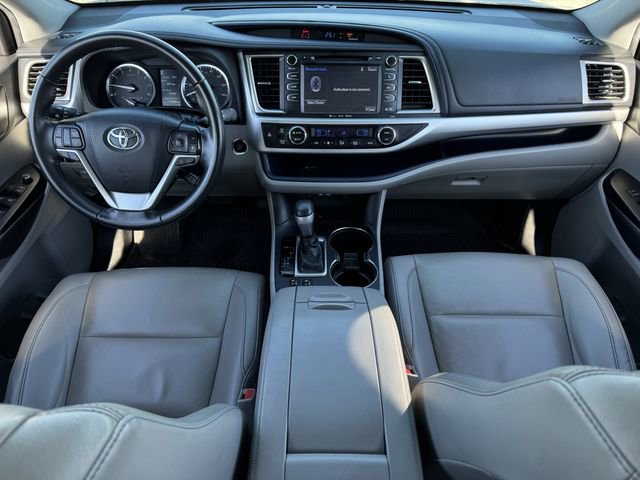 Used 2019 Toyota Highlander XLE