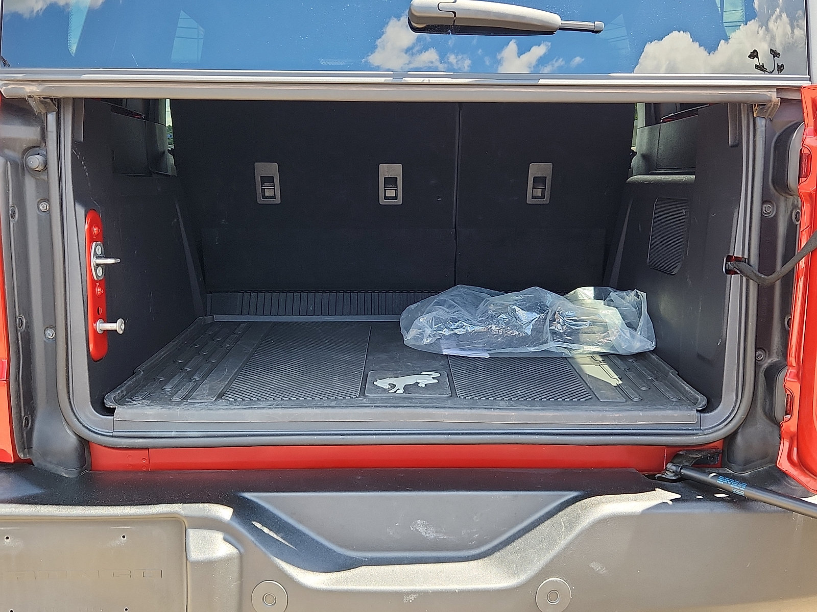 Certified 2024 Ford Bronco Wildtrak AWD/4WD image 28