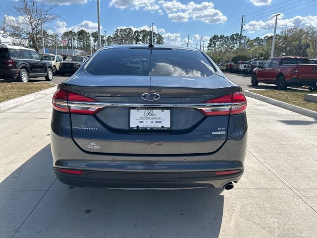 Certified 2018 Ford Fusion SE w/ Fusion SE Technology Package image 5