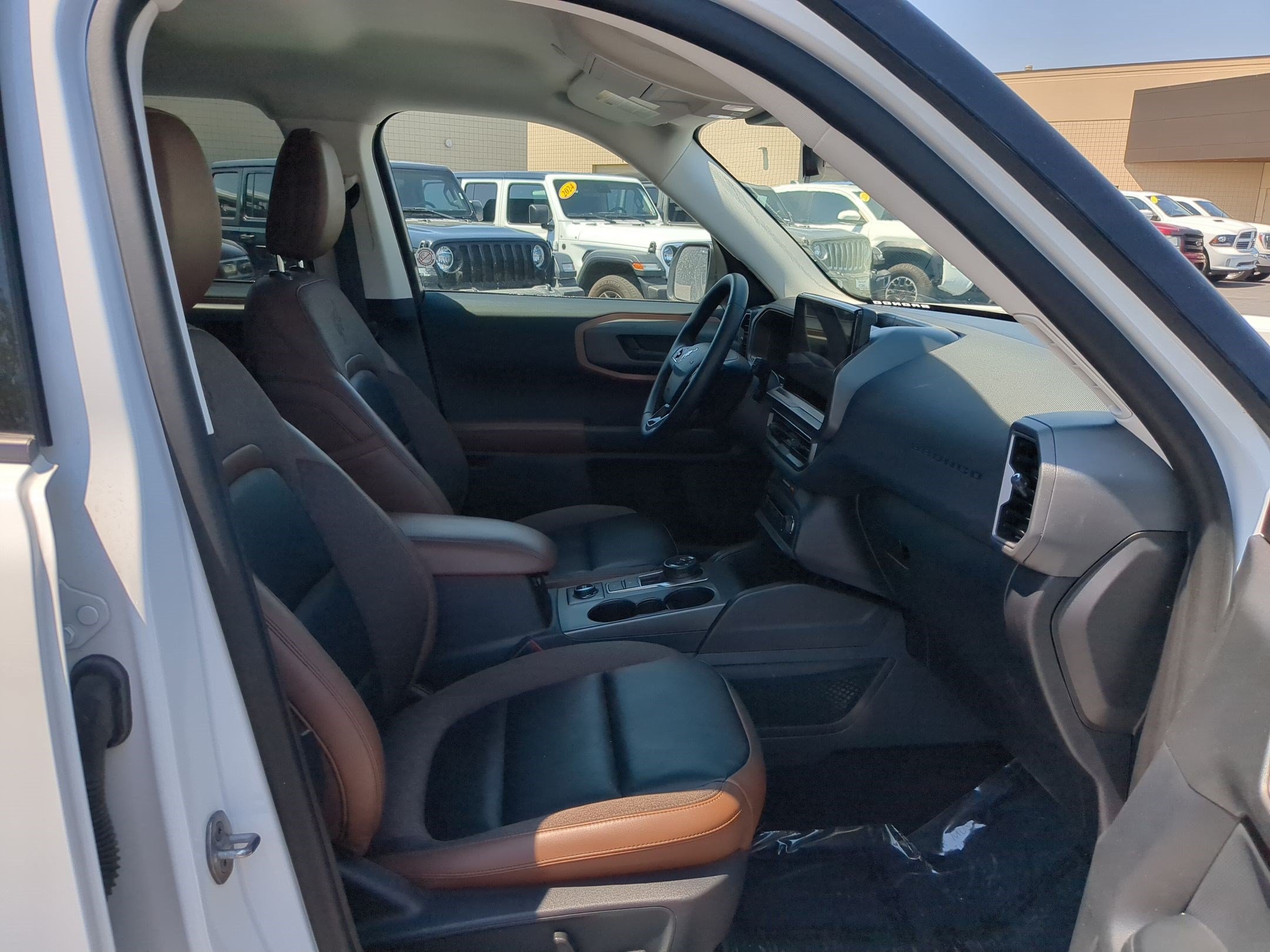 Certified 2025 Ford Bronco Sport Outer Banks AWD/4WD image 33