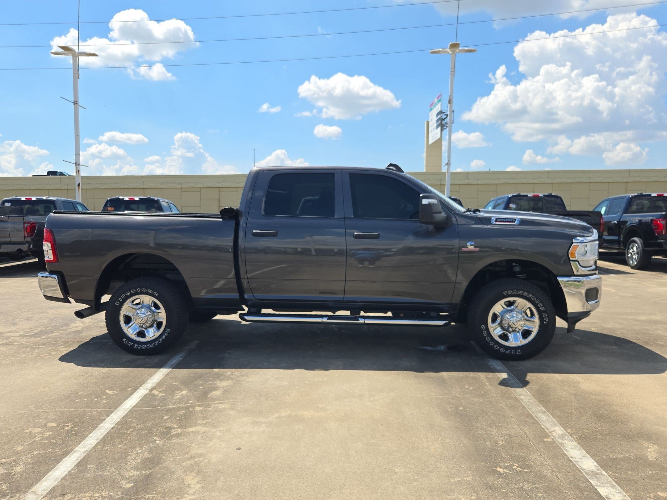 Used 2024 RAM 2500 Tradesman w/ Chrome Appearance Group AWD/4WD image 2