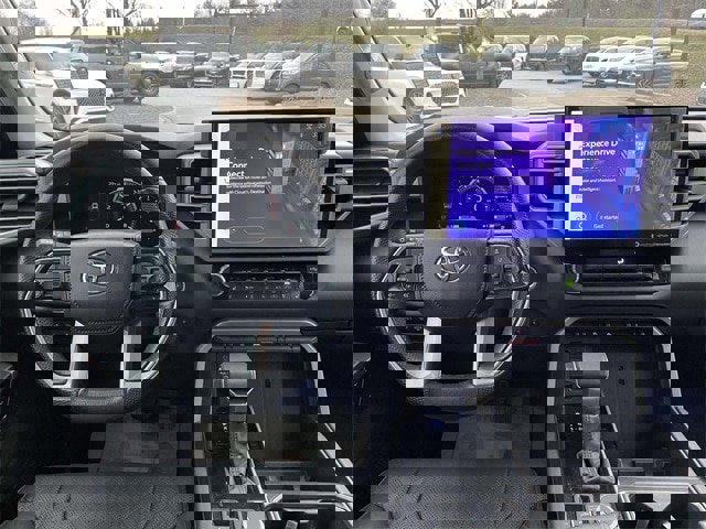 Used 2024 Toyota Tundra Limited image 13