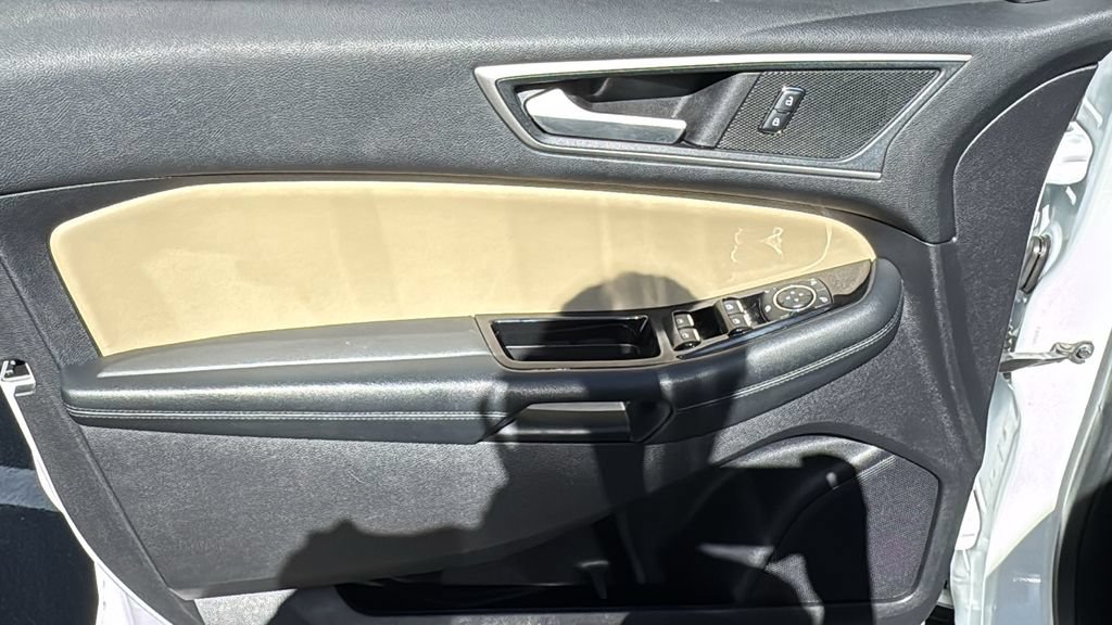 Certified 2019 Ford Edge SEL w/ Equipment Group 201A FWD image 18