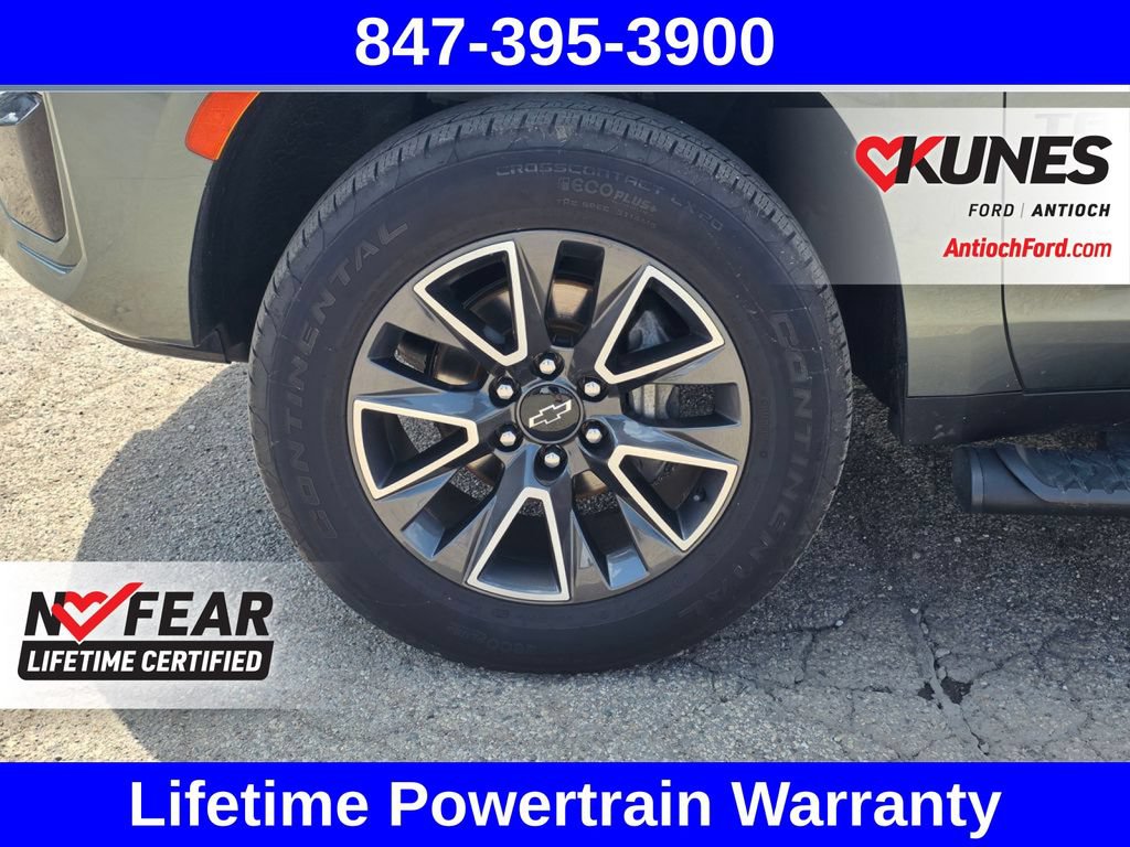 Used 2023 Chevrolet Tahoe Z71 w/ Luxury Package AWD/4WD image 17