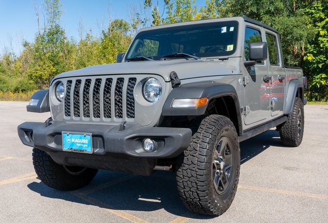 Used 2020 Jeep Gladiator Sport w/ Quick Order Package 24S AWD/4WD image 2