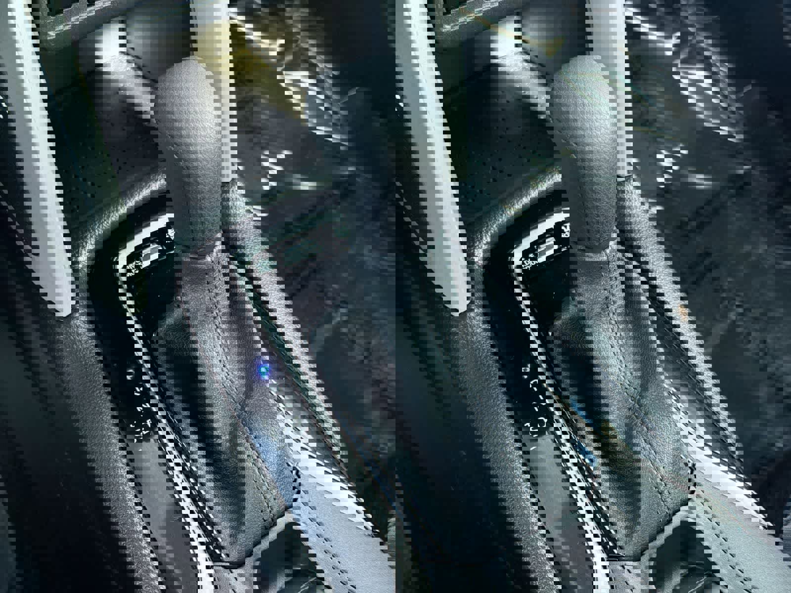 Used 2024 Toyota Corolla Cross AWD Hybrid image 33