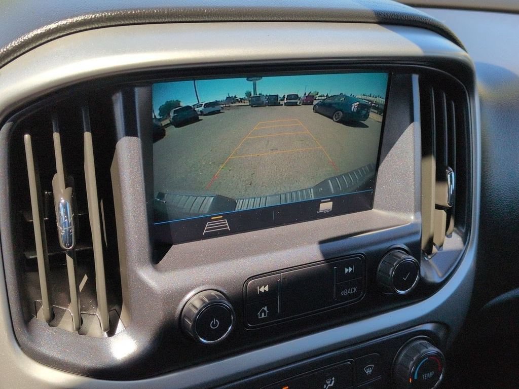 Used 2022 Chevrolet Colorado LT w/ Safety Package AWD/4WD image 19