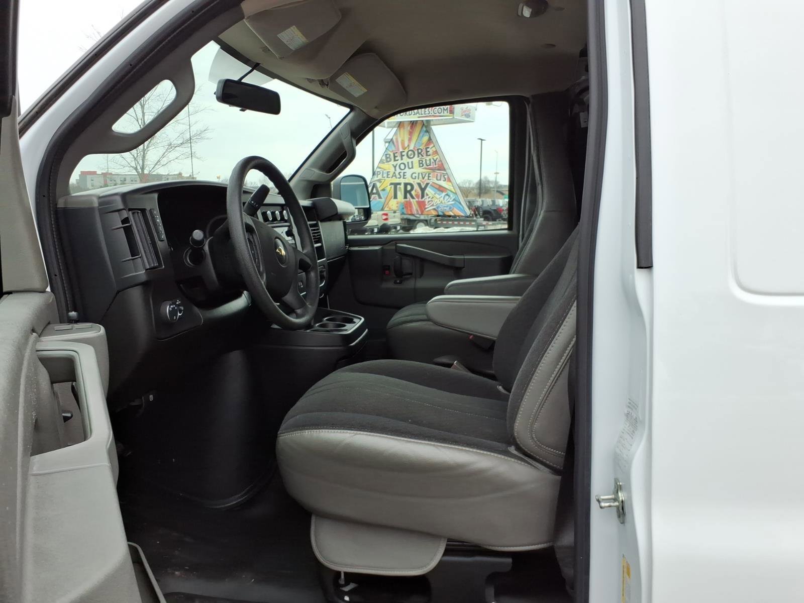 Used 2024 Chevrolet Express 2500 w/ Driver Convenience Package image 12