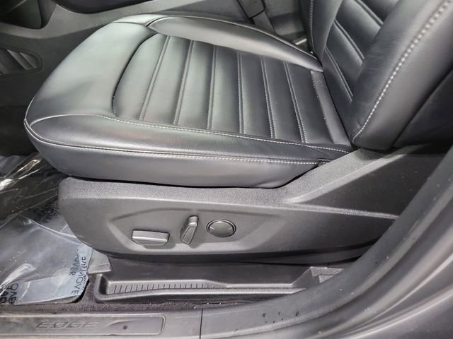 Certified 2023 Ford Edge SEL w/ Convenience Package AWD/4WD image 9