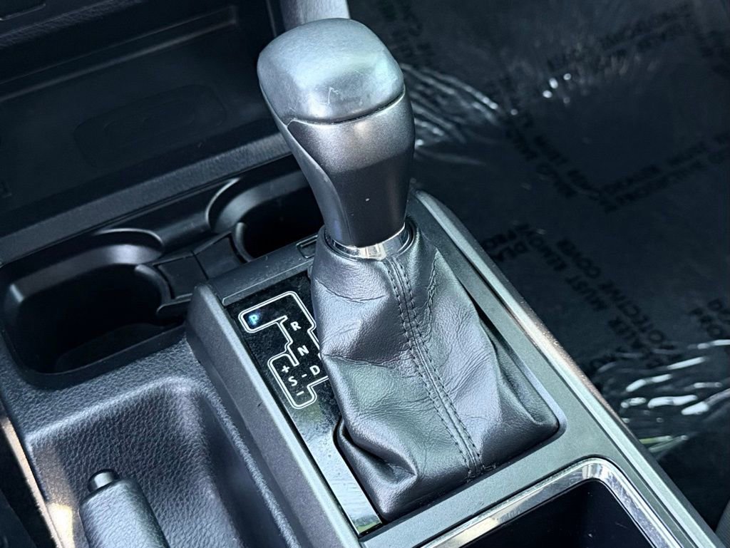 Used 2017 Toyota Tacoma TRD Off-Road w/ Tow Package image 28