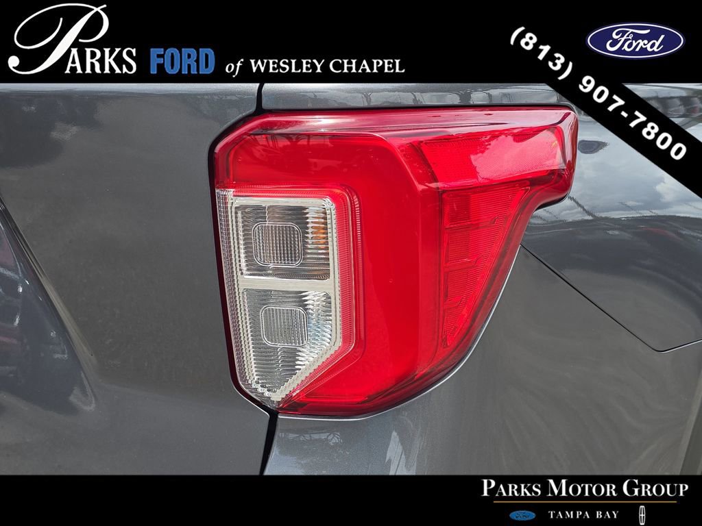 Certified 2021 Ford Explorer Platinum w/ Equipment Group 601A image 7