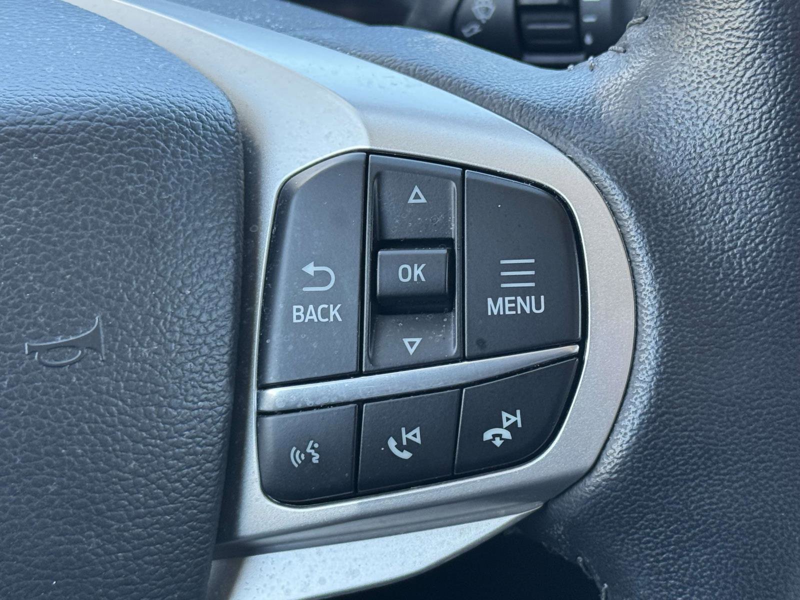 Certified 2022 Ford Explorer XLT w/ Equipment Group 202A image 18