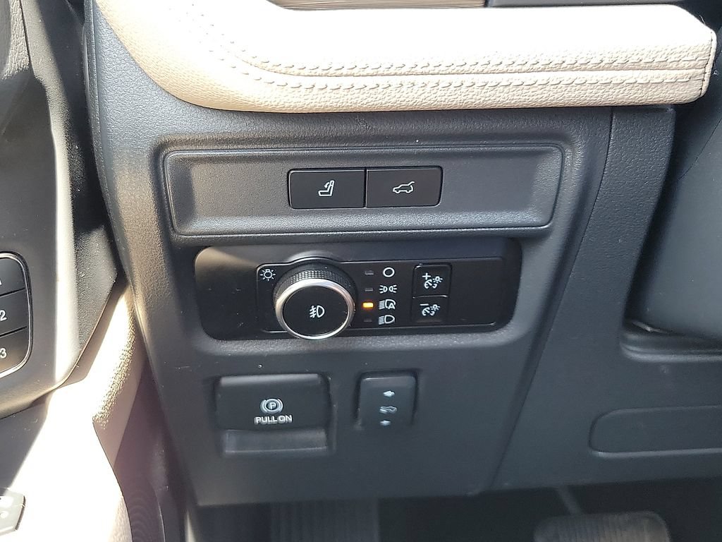 Certified 2024 Ford Expedition Limited RWD image 14