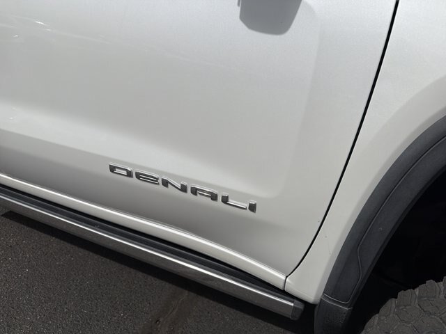 Used 2021 GMC Sierra 1500 Denali w/ Denali Ultimate Package AWD/4WD image 6