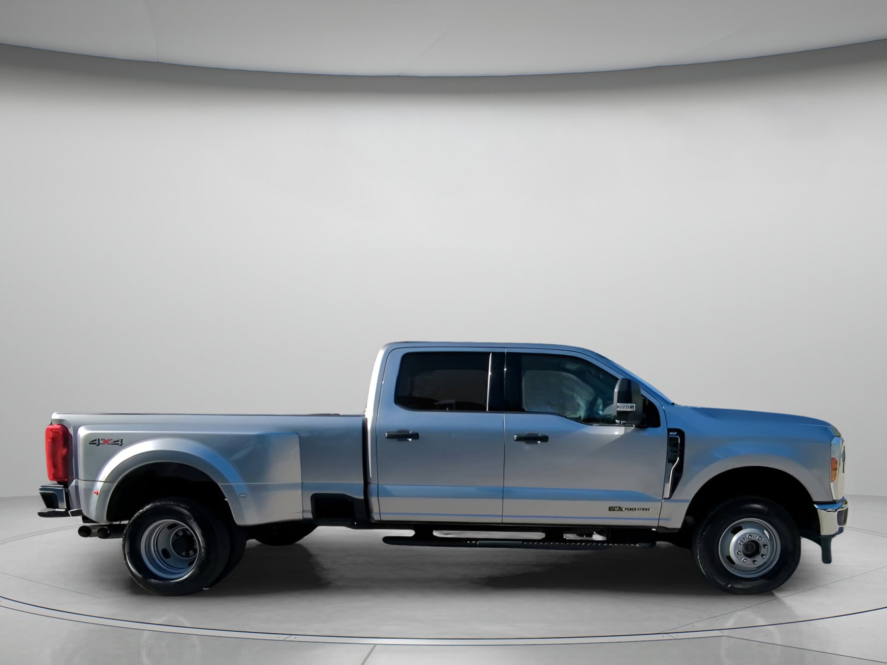 Certified 2024 Ford F350 XLT AWD/4WD image 33