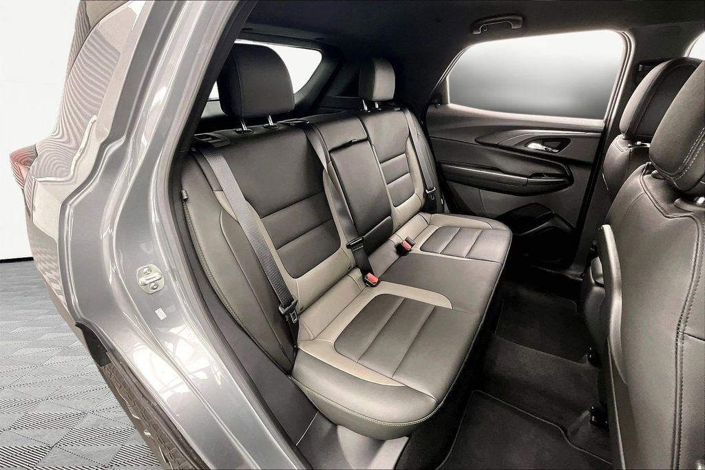 Used 2024 Chevrolet TrailBlazer ACTIV image 27