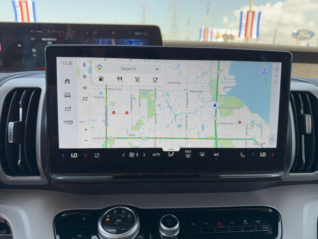 Certified 2025 Ford Expedition Active image 25