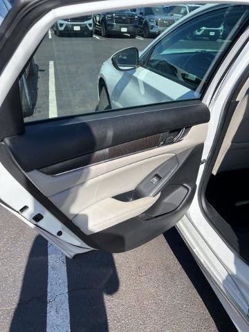 Used 2018 Honda Accord EX-L image 8