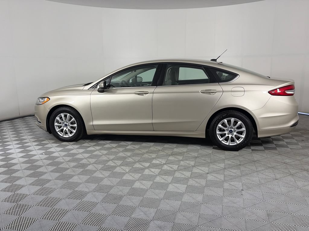 Certified 2018 Ford Fusion S FWD image 4