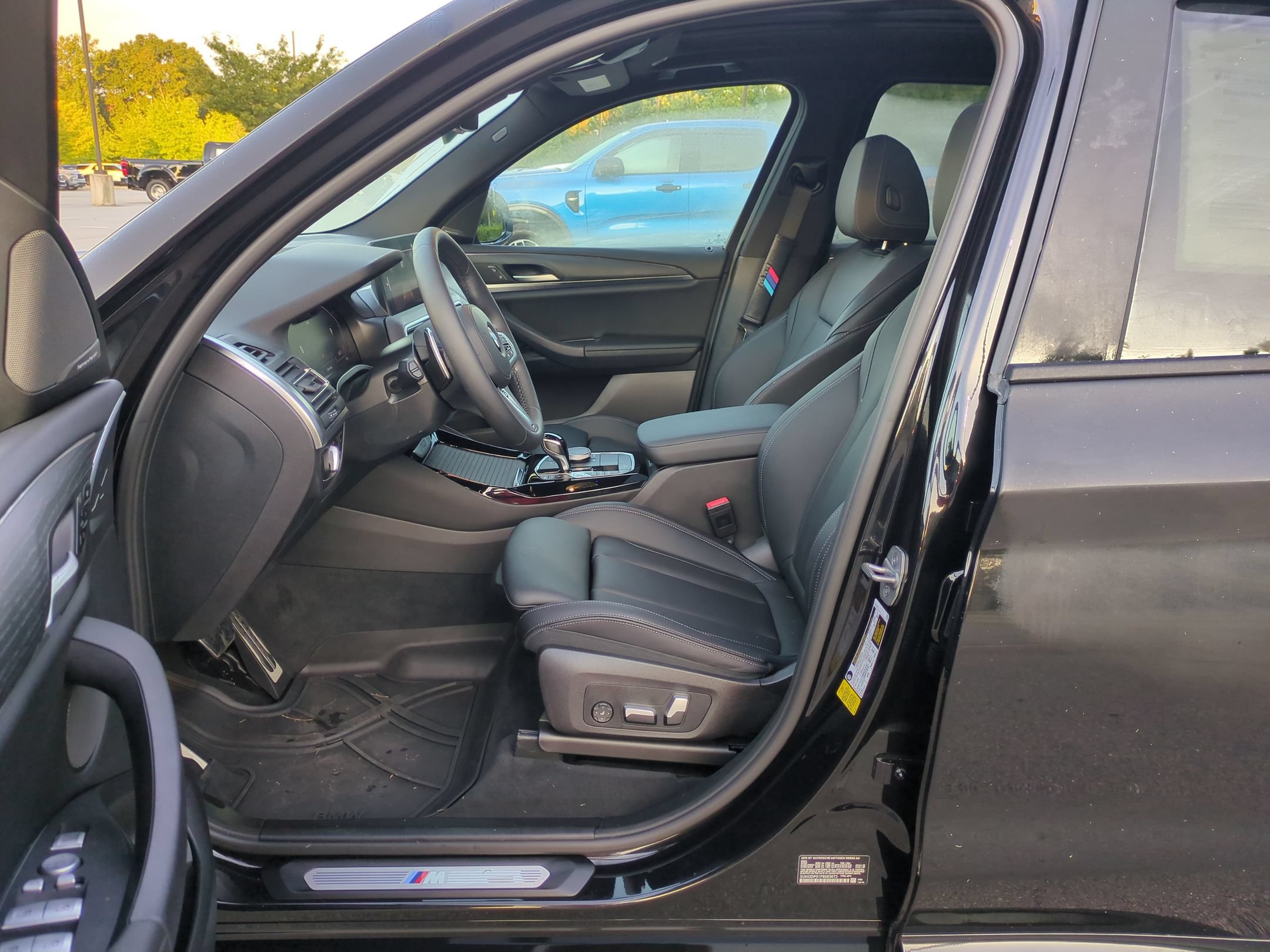 Used 2023 BMW X3 sDrive30i w/ M Sport Package RWD image 13