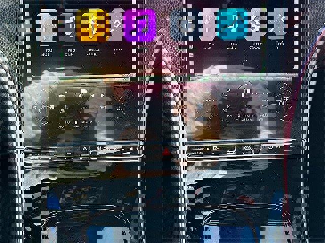 Used 2025 Mercedes-Benz C 300 4MATIC Sedan image 16