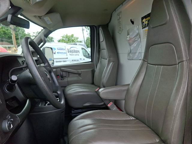 Used 2021 GMC Savana 3500 Extended w/ Power Convenience Package RWD image 12
