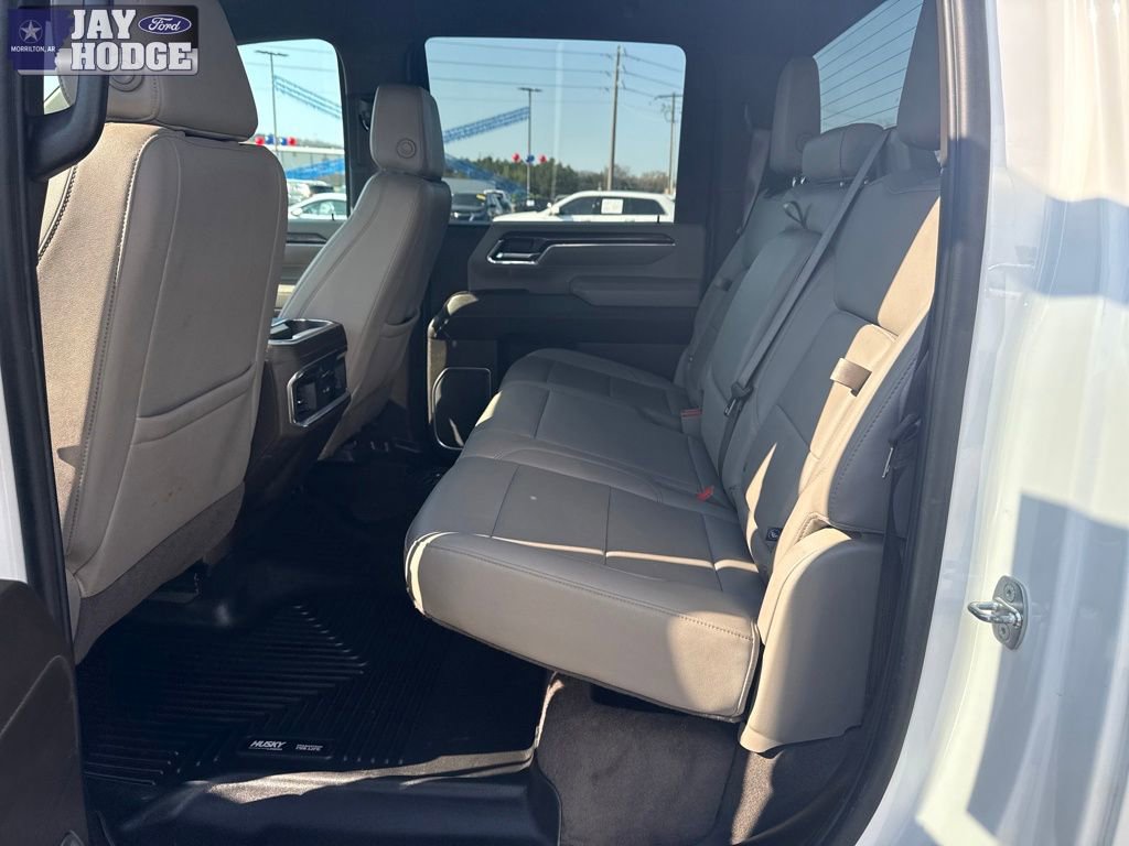 Used 2024 Chevrolet Silverado 2500 LTZ w/ LTZ Convenience Package image 15