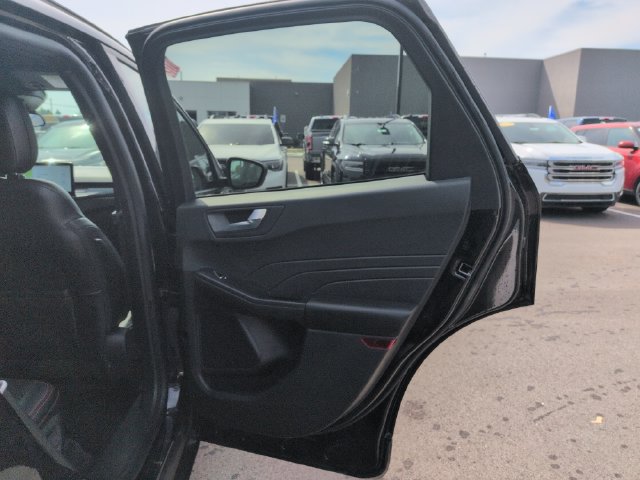 Certified 2024 Ford Escape ST-Line w/ Tech Pack #1 AWD/4WD image 16