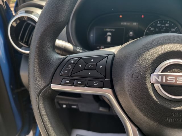 Used 2022 Nissan Kicks SV FWD image 13