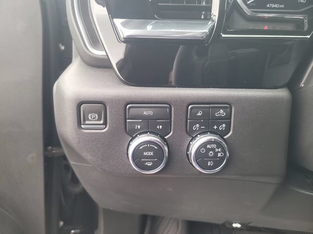 Used 2023 GMC Sierra 1500 SLT w/ SLT Convenience Package AWD/4WD image 17