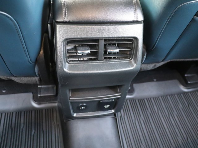 Certified 2024 Ford Edge SEL w/ Sport Appearance Package AWD/4WD image 16