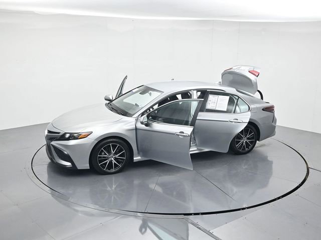 Used 2022 Toyota Camry SE FWD image 47