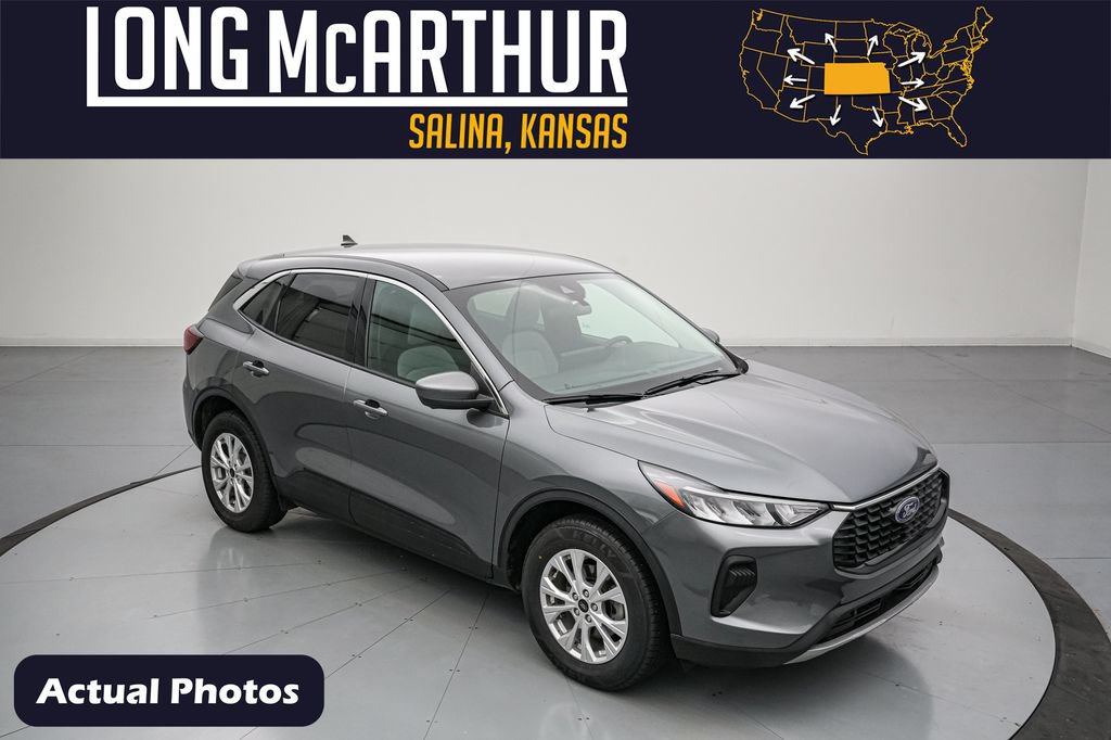 Certified 2023 Ford Escape Active w/ Tech Pack #2 AWD/4WD image 1