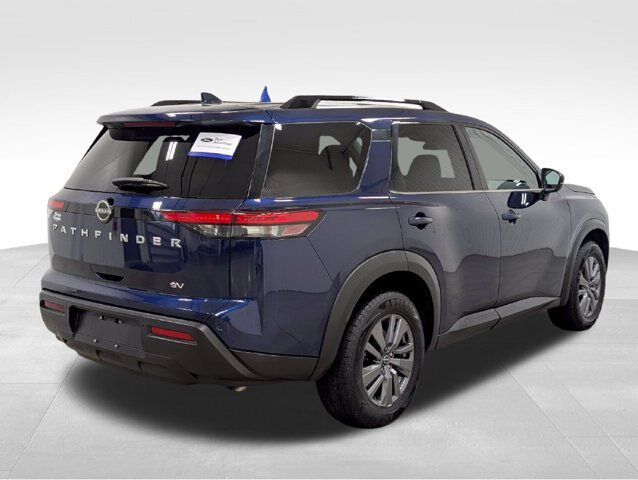 Used 2024 Nissan Pathfinder SV FWD image 18