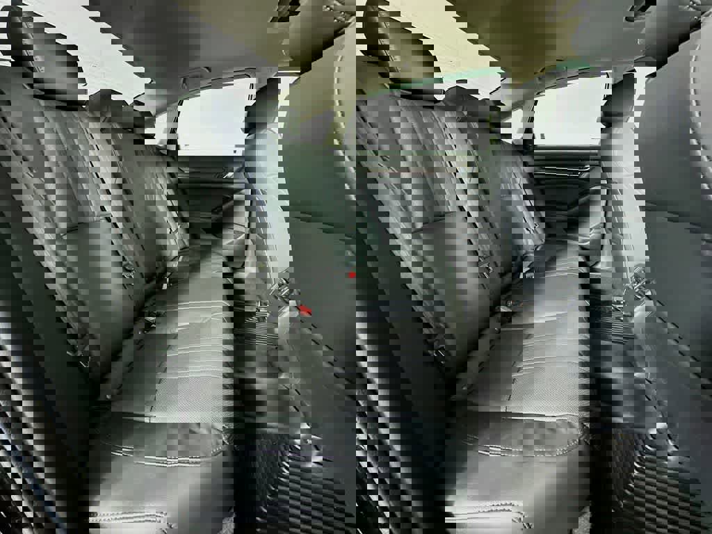 Used 2018 Honda Accord Touring image 33